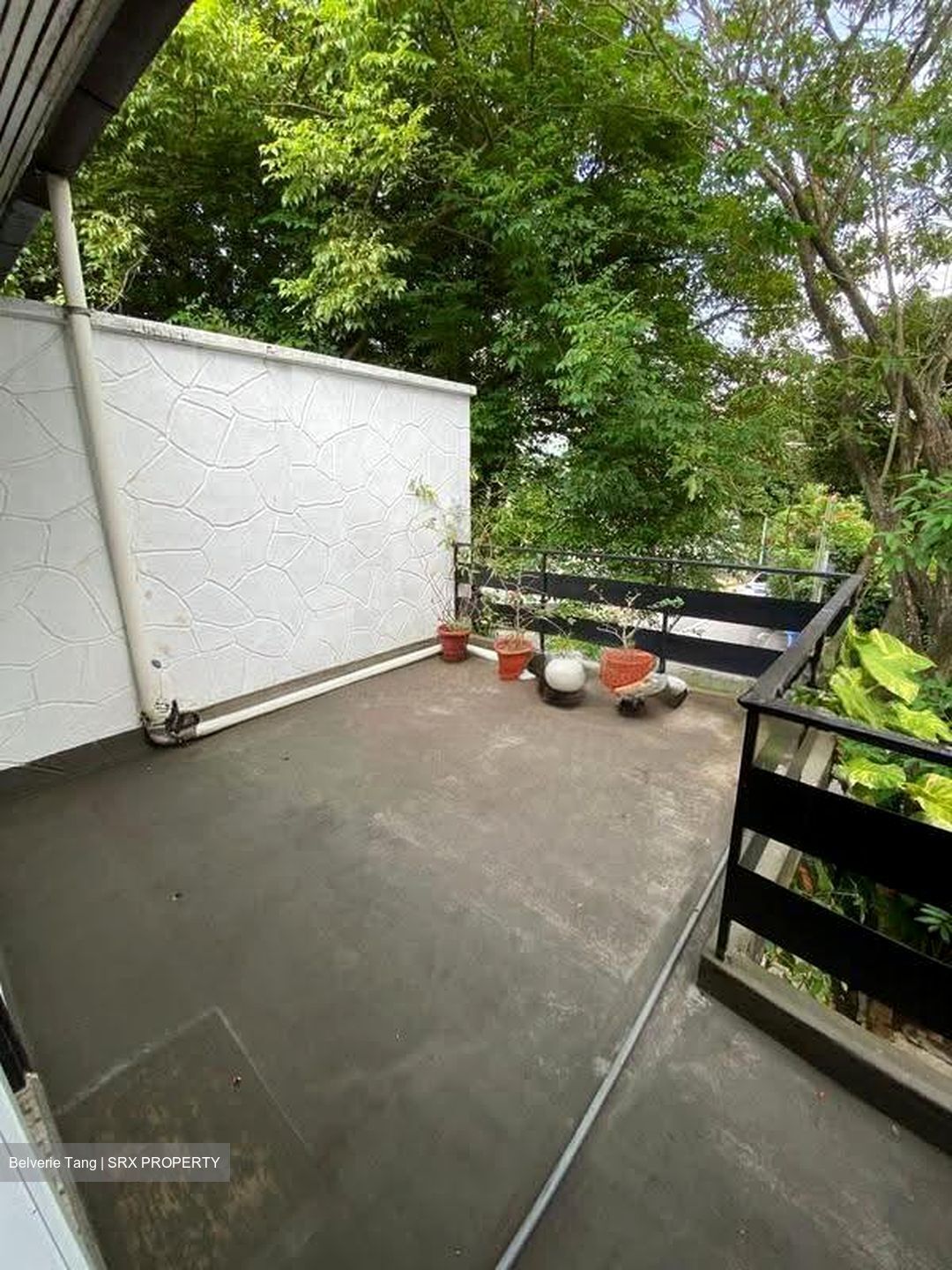 Peakview Estate (D16), Terrace #629756911